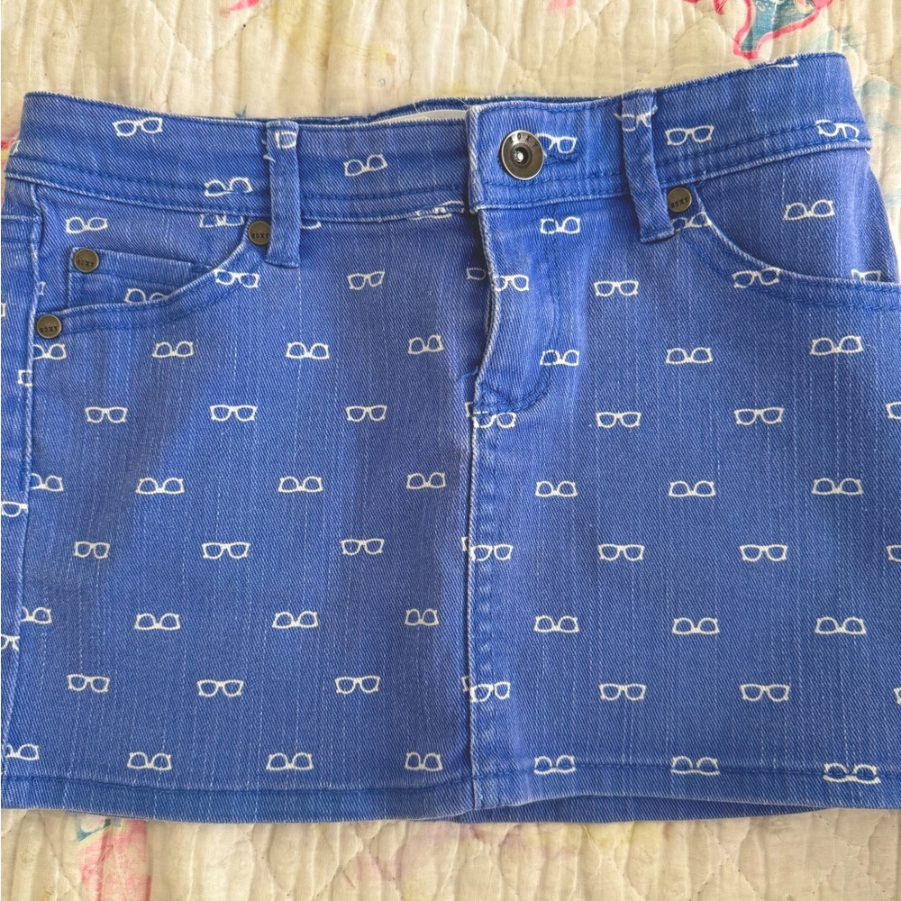 Roxy Girl skirt, size 10 (medium) (runs a little small)